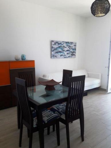 Waterfront Apt 라디스폴리 외부 사진